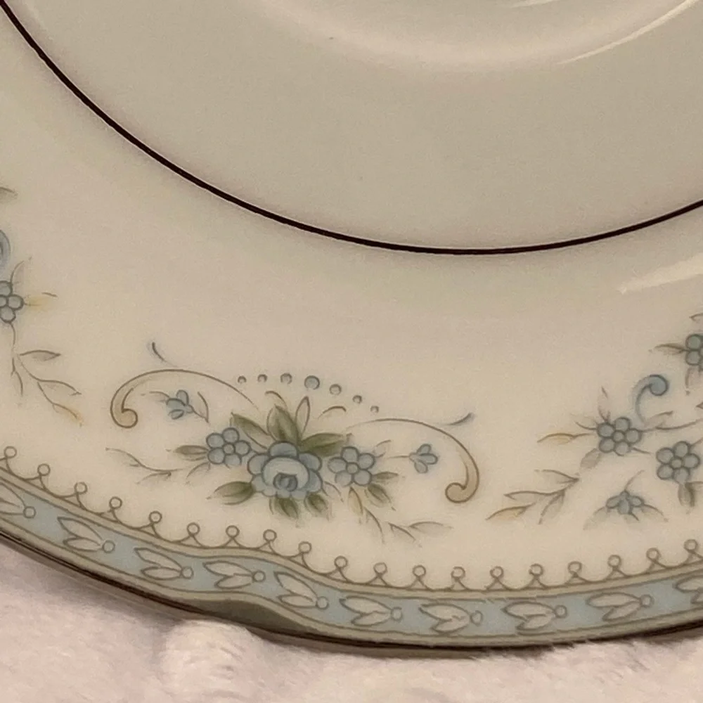 Noritake beautiful mint